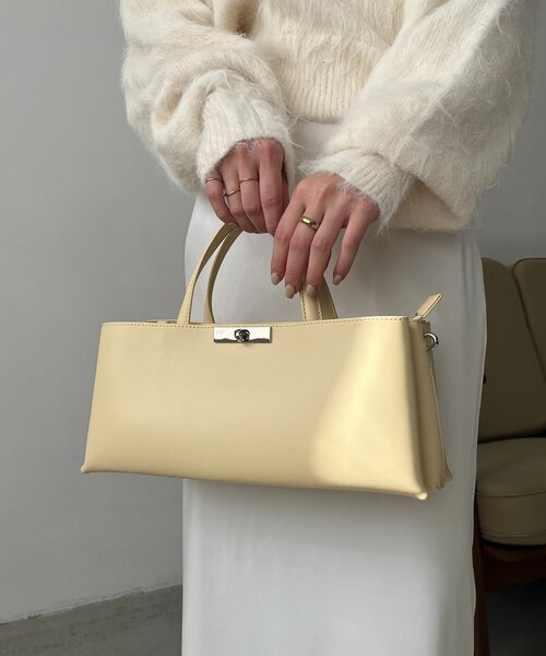 CAPRICIEUX LE'MAGE（カプリシューレマージュ）の「レクタングル2WAYバッグ（ショルダーバッグ・レディース・ブラック/キャメル/イエロー・FREE）」の3枚目の写真