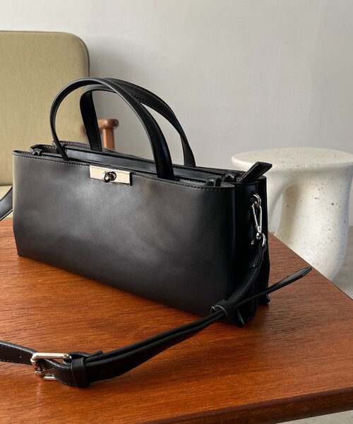 CAPRICIEUX LE'MAGE（カプリシューレマージュ）の「レクタングル2WAYバッグ（ショルダーバッグ・レディース・ブラック/キャメル/イエロー・FREE）」の7枚目の写真