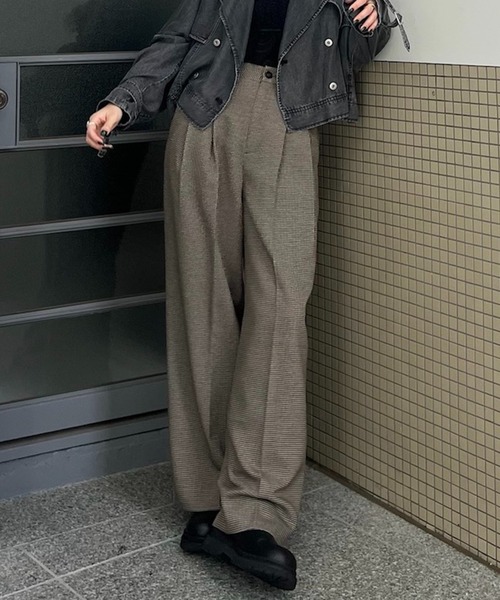 Ameri（アメリ）の「JENNY 2TUCK STRAIGHT PANTS（スラックス・レディース・ブラック/マルチ・SMALL/MEDIUM）」の11枚目の写真