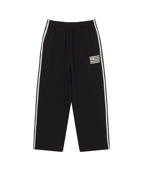 NYXX(エヌワイエックスエックス)の「P.O.M LINE JOGGER PANTS BLACK(スウェットパンツ・レディース・その他・SMALL/MEDIUM)」の2枚目の写真