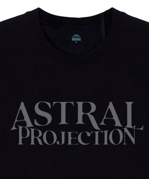 ASTRAL PROJECTION（アストラルプロジェクション）の「[オーバーサイズ]ベーシックレタリング13番手綿ラウンドネック半袖Tシャツ_ブラック（Tシャツ/カットソー・メンズ・その他・LARGE/MEDIUM/X-LARGE）」の3枚目の写真
