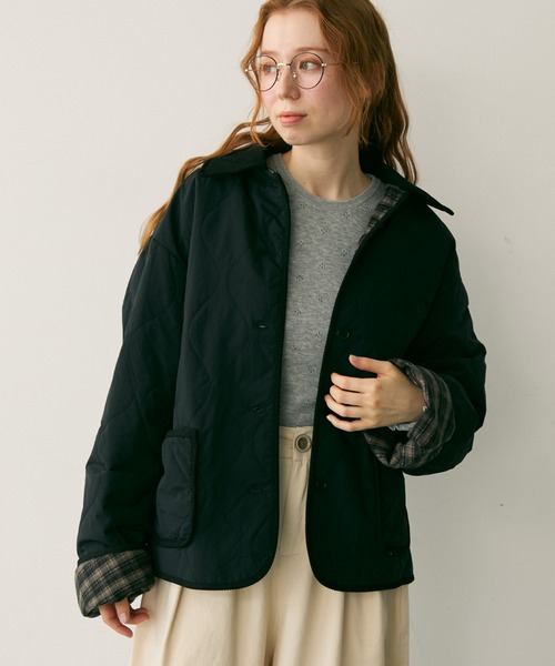 Crisp（クリスプ）の「コーデュロイカラーキルティングジャケット（ブルゾン・レディース・ブラック/ベージュ・FREE）」の11枚目の写真