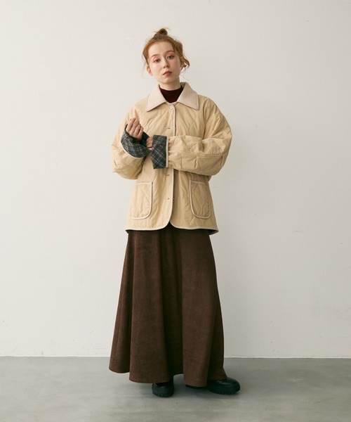 Crisp（クリスプ）の「コーデュロイカラーキルティングジャケット（ブルゾン・レディース・ブラック/ベージュ・FREE）」の14枚目の写真