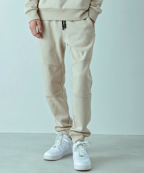 +phenix(プラスフェニックス)の「【WEB・直営店限定】+phenix(プラスフェニックス)HEAVY DUTY JOGGER SWEATPANTS ヘビー デューティー ジョガー スウェットパンツ(保温性/耐久性)(スウェットパンツ・メンズ・グレー/ブラック/ベージュ・M/XL/L/S)」の1枚目の写真