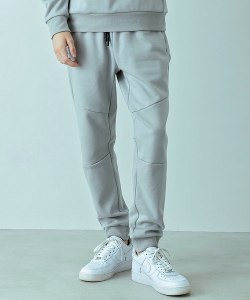 +phenix(プラスフェニックス)の「【WEB・直営店限定】+phenix(プラスフェニックス)HEAVY DUTY JOGGER SWEATPANTS ヘビー デューティー ジョガー スウェットパンツ(保温性/耐久性)(スウェットパンツ・メンズ・グレー/ブラック/ベージュ・M/XL/L/S)」の21枚目の写真