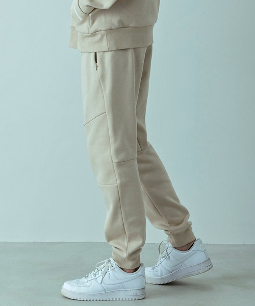 +phenix(プラスフェニックス)の「【WEB・直営店限定】+phenix(プラスフェニックス)HEAVY DUTY JOGGER SWEATPANTS ヘビー デューティー ジョガー スウェットパンツ(保温性/耐久性)(スウェットパンツ・メンズ・グレー/ブラック/ベージュ・M/XL/L/S)」の15枚目の写真