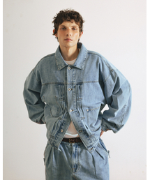 ANGLAN（アングラン）の「Pleated Wide Denim Jacket  - Washed Blue（デニムジャケット）」