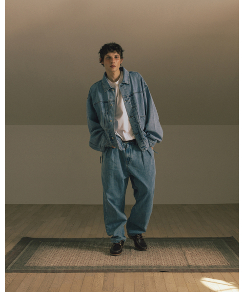 ANGLAN(アングラン)の「Pleated Wide Denim Jacket - Washed Blue(デニムジャケット・メンズ・その他・FREE)」の3枚目の写真