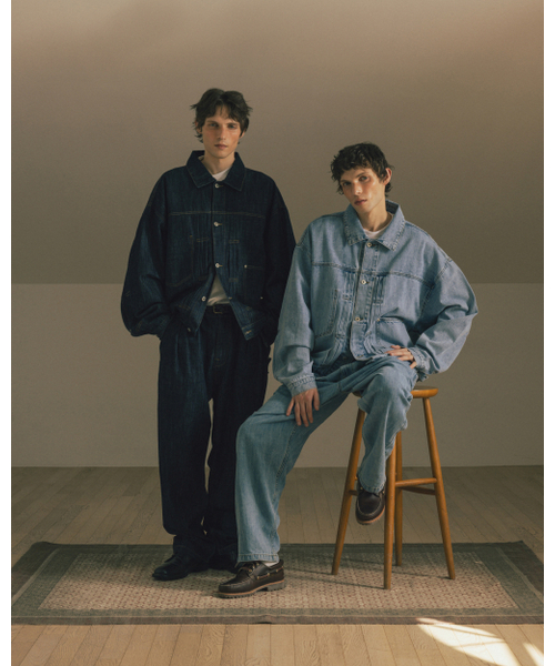 ANGLAN(アングラン)の「Pleated Wide Denim Jacket - Washed Blue(デニムジャケット・メンズ・その他・FREE)」の5枚目の写真