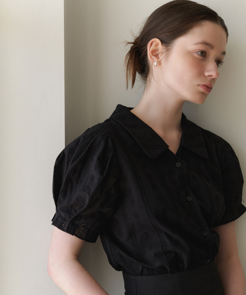 YUPPE（ヨッペ）の「LACE PUFF SHIRT_BLACK（シャツ/ブラウス・レディース・その他・FREE）」の4枚目の写真