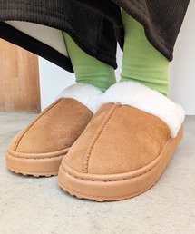 styiro（スタイロ）の「もこもこファー ボア ムートンスリッポン ルームシューズ サンダル（スリッポン）」