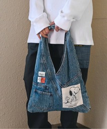 SNOOPY×OLD BETTY'S（スヌーピーカケルオールドベティーズ）の「SNP Remade Denim Shoulder Bag（ショルダーバッグ）」