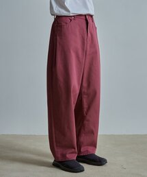 BALLUTE（バリュート）の「VENICE SIDE TUCK DENIM PANTS (NON FADE PINK)（デニムパンツ）」