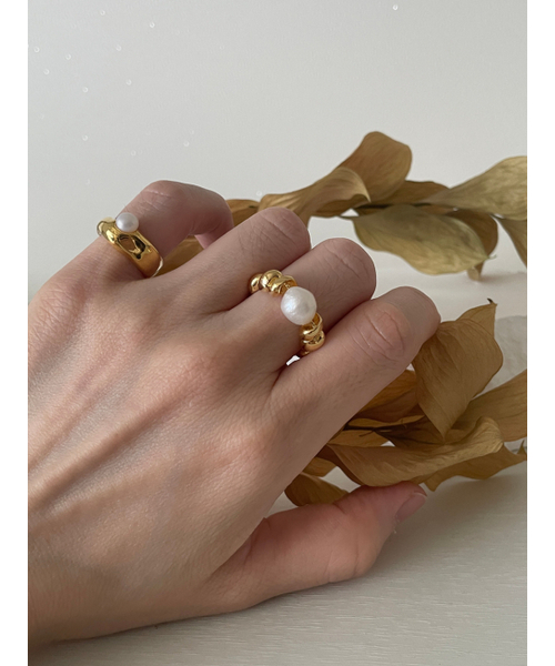 ELYONA(エリオーナー)の「ELA 27 Twist Pearl Ring(リング・レディース・その他・FREE)」の2枚目の写真