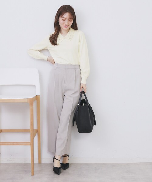 index（インデックス）の「ダブルビジューフェザー衿付きニット【洗濯機OK】（ニット/セーター・レディース・ブラック/オフホワイト/ナチュラル・36/38/40/42）」の6枚目の写真