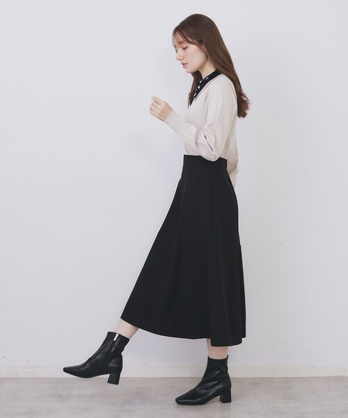 index（インデックス）の「ダブルビジューフェザー衿付きニット【洗濯機OK】（ニット/セーター・レディース・ブラック/オフホワイト/ナチュラル・36/38/40/42）」の11枚目の写真