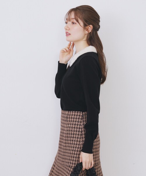 index（インデックス）の「ダブルビジューフェザー衿付きニット【洗濯機OK】（ニット/セーター・レディース・ブラック/オフホワイト/ナチュラル・36/38/40/42）」の13枚目の写真