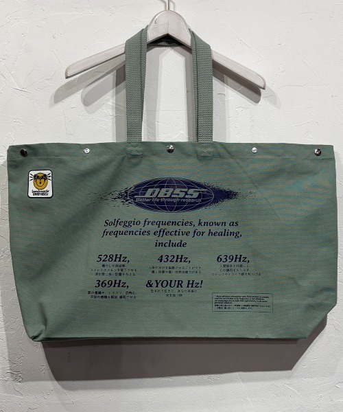 DIET BUTCHER SLIM SKIN(ダイエットブッチャースリムスキン)の「DIET BUTCHER SLIM SKIN / SCALE TOTE / ダイエットブッチャースリムスキン(トートバッグ・メンズ・セージグリーン/グレー/ブラック・FREE)」の3枚目の写真