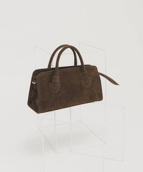 KBF（ケイビーエフ）の「ワイドデザインボストンBAG（ボストンバッグ・レディース・ブラック/ダークブラウン・ONE）」の2枚目の写真
