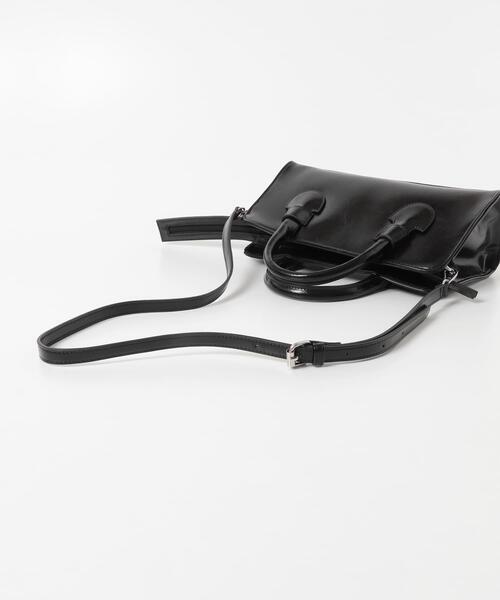 KBF（ケイビーエフ）の「ワイドデザインボストンBAG（ボストンバッグ・レディース・ブラック/ダークブラウン・ONE）」の3枚目の写真