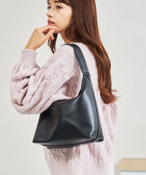 MISCH MASCH(ミッシュマッシュ)の「一部店舗限定 ワンハンドルスクエアバッグ(ショルダーバッグ・レディース・キャメル/ブラック・フリ-)」の1枚目の写真