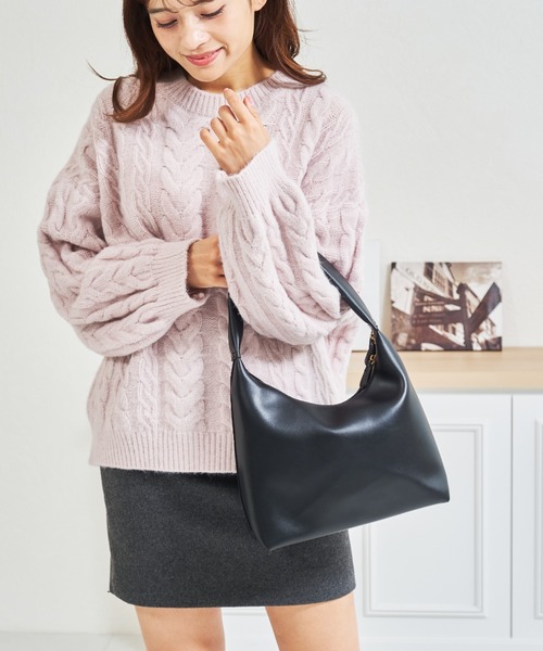 MISCH MASCH(ミッシュマッシュ)の「一部店舗限定 ワンハンドルスクエアバッグ(ショルダーバッグ・レディース・キャメル/ブラック・フリ-)」の14枚目の写真