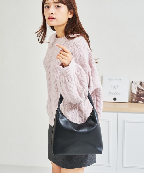 MISCH MASCH(ミッシュマッシュ)の「一部店舗限定 ワンハンドルスクエアバッグ(ショルダーバッグ・レディース・キャメル/ブラック・フリ-)」の15枚目の写真