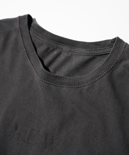 THRIFTY LOOK(スリフティールック)の「THRIFTY LOOK / スリフティールック PIGMENT "NEW ORDER" TEE ニューオーダー バンドTシャツ ピグメント加工(Tシャツ/カットソー・メンズ・ブラック・X-LARGE)」の3枚目の写真