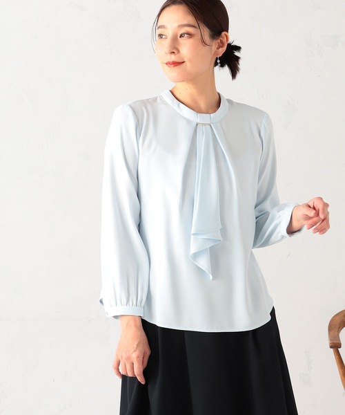 GALLORIA（ギャローリア）の「【お手入れ楽々・洗濯機で洗える】ラッフルブラウス（シャツ/ブラウス・レディース・ホワイト/ホワイト系その他/ライトブルー/ライトベージュ・L/LL/M/S）」の4枚目の写真