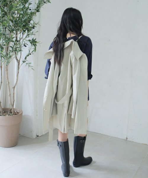 PAUL&ALICE(ポール&アリス)の「SUMMER RAGLAN COAT / KHAKI(トレンチコート・レディース・カーキ・FREE)」の4枚目の写真