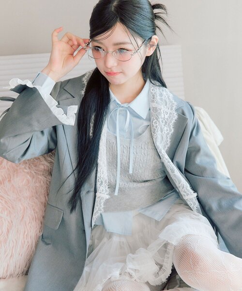 OLIVE des OLIVE（オリーブデオリーブ）の「レース衿ゆるたぽテーラードジャケット（テーラードジャケット・レディース・ブラウン/グレー/ネイビー・FREE）」の7枚目の写真