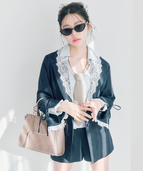 OLIVE des OLIVE（オリーブデオリーブ）の「レース衿ゆるたぽテーラードジャケット（テーラードジャケット・レディース・ブラウン/グレー/ネイビー・FREE）」の17枚目の写真