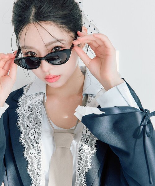 OLIVE des OLIVE（オリーブデオリーブ）の「レース衿ゆるたぽテーラードジャケット（テーラードジャケット・レディース・ブラウン/グレー/ネイビー・FREE）」の19枚目の写真