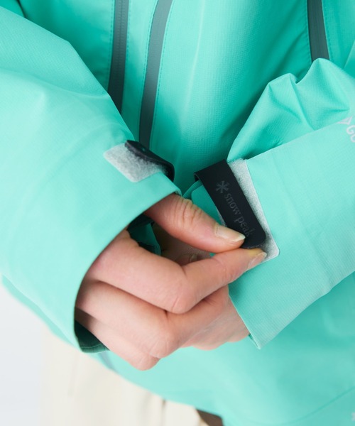 Snow Peak（スノーピーク）の「Snow Peak / GORE-TEX Rain Jacket レインジャケット（マウンテンパーカー・メンズ・ライトグリーン/グレイッシュベージュ/ブラック・XL/L/M/S）」の18枚目の写真