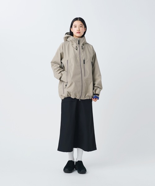 Snow Peak（スノーピーク）の「Snow Peak / GORE-TEX Rain Jacket レインジャケット（マウンテンパーカー・メンズ・ライトグリーン/グレイッシュベージュ/ブラック・XL/L/M/S）」の6枚目の写真