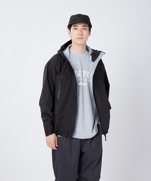 Snow Peak（スノーピーク）の「Snow Peak / GORE-TEX Rain Jacket レインジャケット（マウンテンパーカー・メンズ・ライトグリーン/グレイッシュベージュ/ブラック・XL/L/M/S）」の4枚目の写真