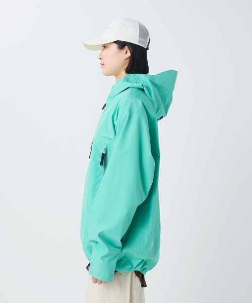 Snow Peak（スノーピーク）の「Snow Peak / GORE-TEX Rain Jacket レインジャケット（マウンテンパーカー・メンズ・ライトグリーン/グレイッシュベージュ/ブラック・XL/L/M/S）」の8枚目の写真