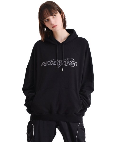 PIECEMAKER(ピースメーカー)の「ETHNIC LOGO HOODIE (BLACK)(パーカー・レディース・その他・M/L)」の1枚目の写真