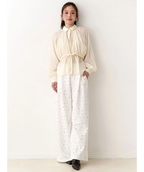 CALNAMUR(カルナムール)の「ギャザーラグランブラウス(シャツ/ブラウス・レディース・アイボリー/ホワイト/ピンク・FREE)」の20枚目の写真