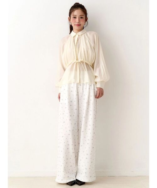 CALNAMUR(カルナムール)の「ギャザーラグランブラウス(シャツ/ブラウス・レディース・アイボリー/ホワイト/ピンク・FREE)」の22枚目の写真