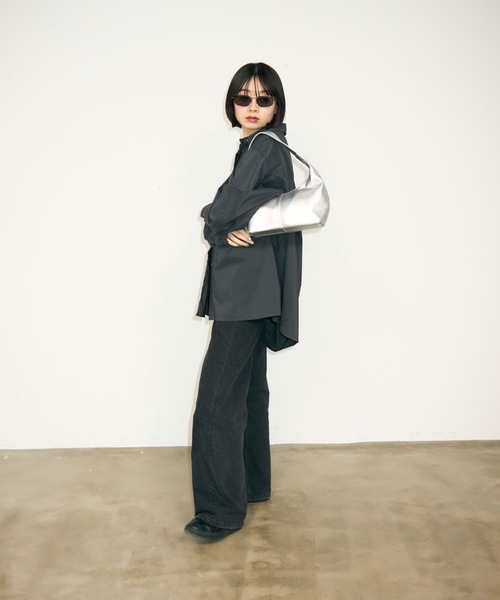 TONER（トナー）の「レザーハーフムーンワンショルダーバッグ/ハンドバッグ/ロゴプレート付き（ハンドバッグ・レディース・ブラック/シルバー/ホワイト/ライトグリーン・FREE）」の10枚目の写真