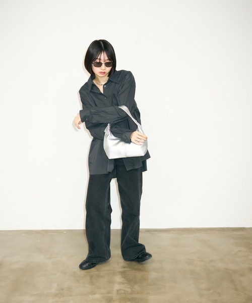 TONER（トナー）の「レザーハーフムーンワンショルダーバッグ/ハンドバッグ/ロゴプレート付き（ハンドバッグ・レディース・ブラック/シルバー/ホワイト/ライトグリーン・FREE）」の19枚目の写真