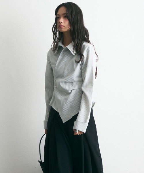 krahe(クレーエ)の「ストライプ柄ウエストタッククロスデザインシャツ(シャツ/ブラウス・レディース・ブルー/イエロー/グレー・FREE)」の12枚目の写真
