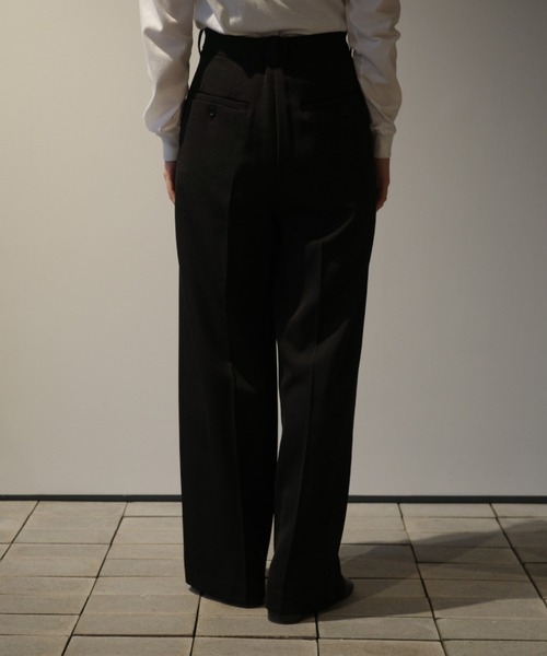 CLANE（クラネ）の「CLANE 2WAY TUCK STRAIGHT PANTS（その他パンツ・レディース・グレー/ブラック/その他/ライトブルー・2/1）」の5枚目の写真