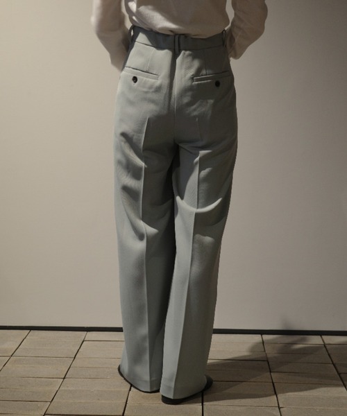 CLANE（クラネ）の「CLANE 2WAY TUCK STRAIGHT PANTS（その他パンツ・レディース・グレー/ブラック/その他/ライトブルー・2/1）」の7枚目の写真