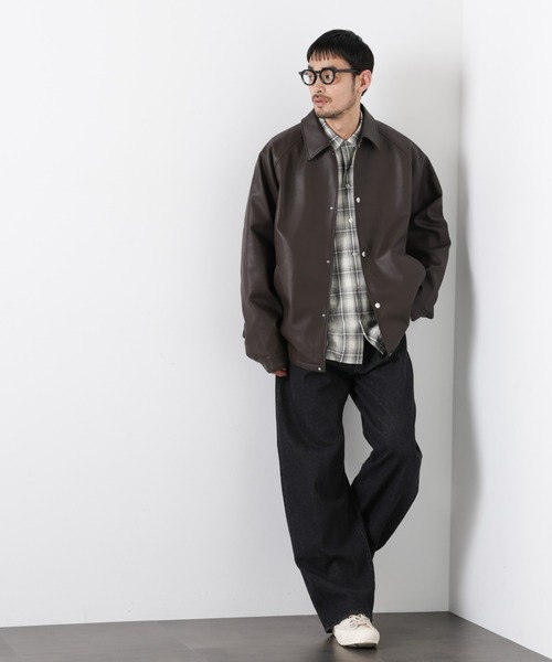 NANO universe（ナノユニバース）の「フェイクレザーリラックスコーチジャケット（ブルゾン・メンズ・ブラック/ブラウン・S/M/L）」の6枚目の写真