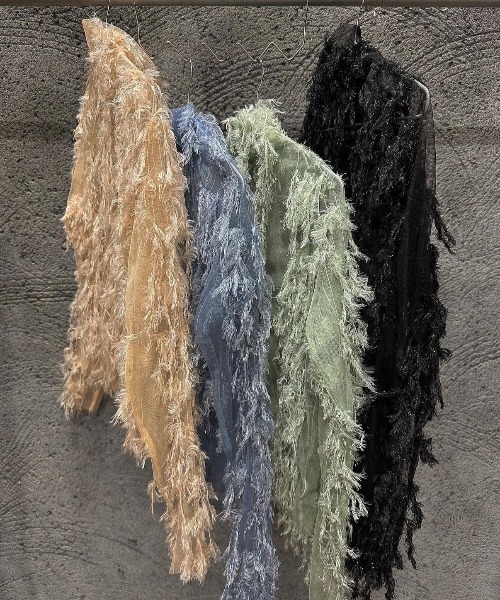 ENCLOSURE（エンクロージャー）の「【ENCLOSURE】Feather tulle tops（その他トップス・レディース・オレンジ/グリーン/ブルー/ブラック・FREE）」の13枚目の写真