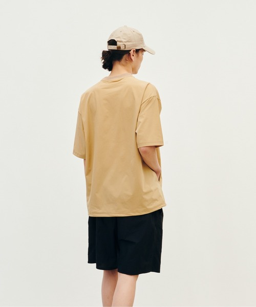 KELTY(ケルティ)の「KELTY/ケルティ ラッシュ ルーズフィット コンフォート S/S Tシャツ ストレッチ 秋 秋服 2026年秋冬(Tシャツ/カットソー・メンズ・ブラック/チャコール/ベージュ/ブルー・M/L/XL)」の11枚目の写真