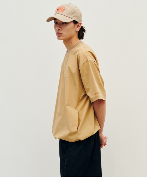 KELTY(ケルティ)の「KELTY/ケルティ ラッシュ ルーズフィット コンフォート S/S Tシャツ ストレッチ 秋 秋服 2026年秋冬(Tシャツ/カットソー・メンズ・ブラック/チャコール/ベージュ/ブルー・M/L/XL)」の17枚目の写真
