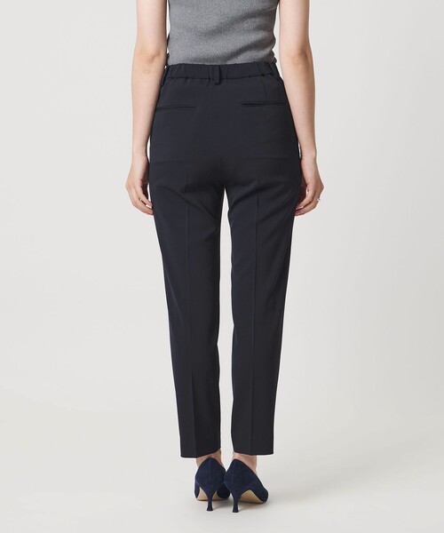 UNITED ARROWS(ユナイテッドアローズ)の「FEEL CLEAN スリム パンツ ‐防しわ ストレッチ UVカット‐(スラックス・レディース・ブラック/ネイビー・34/40/36/38)」の16枚目の写真